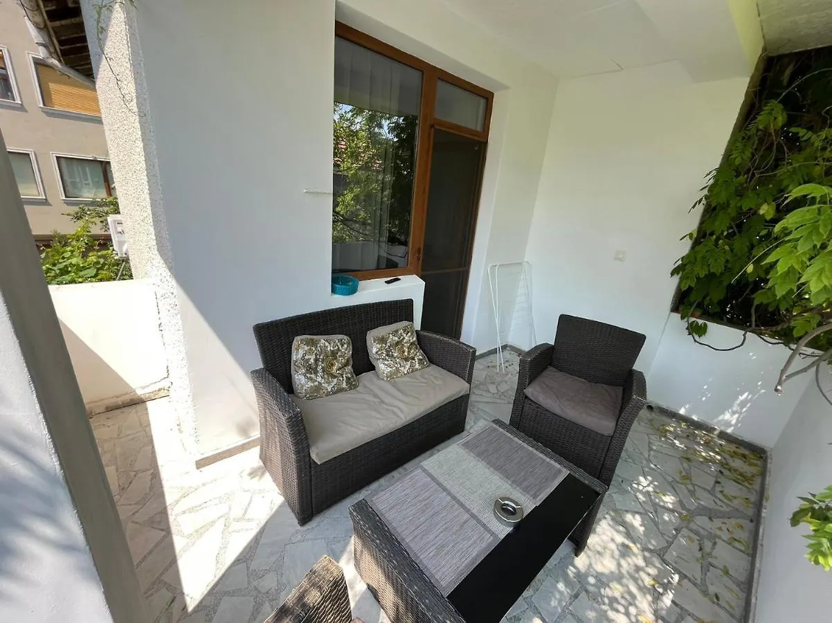 Hotel Izgrev Sarafovo Burgas City Penzion